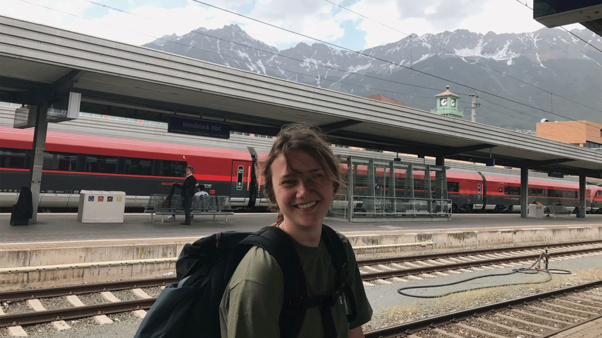 austria-innsbruck-central-station-Rose-Schweitzer