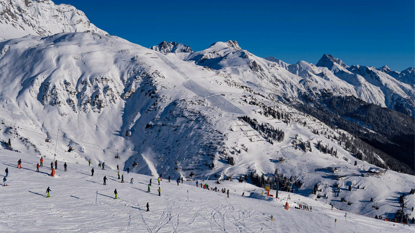 austria-st-anton-skiing