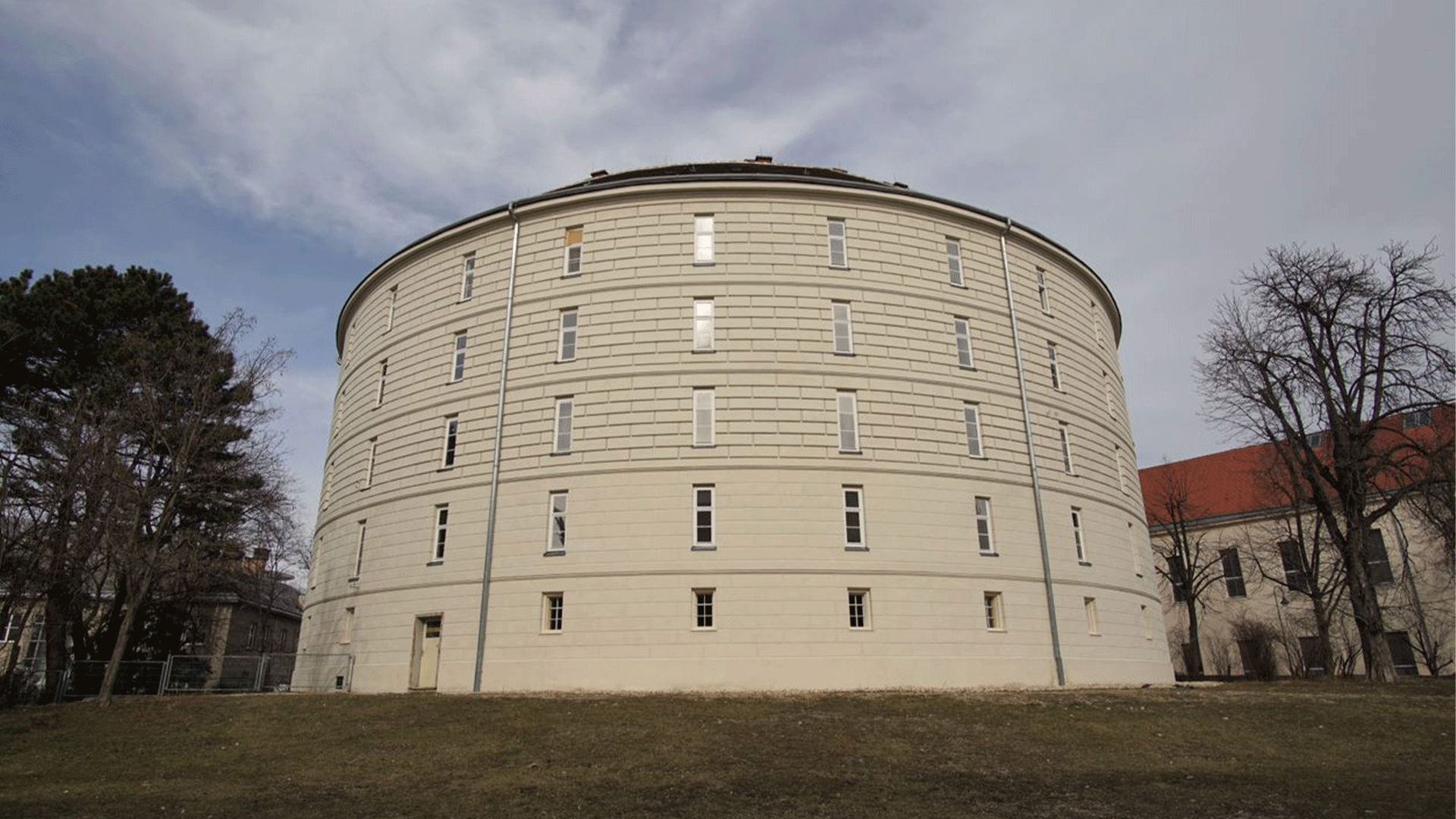 Narrenturm by Julia Heiligenbrunner 