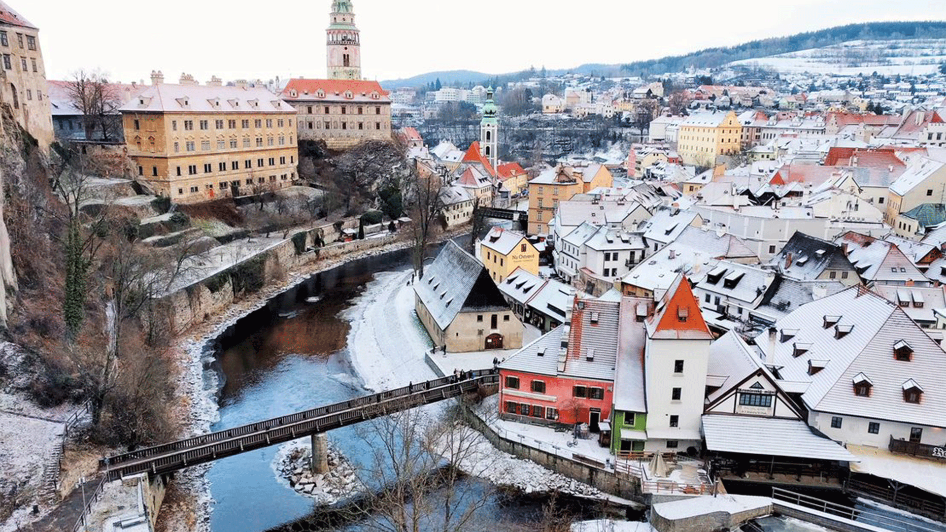 czech-republic-cesky-krumlov-winter