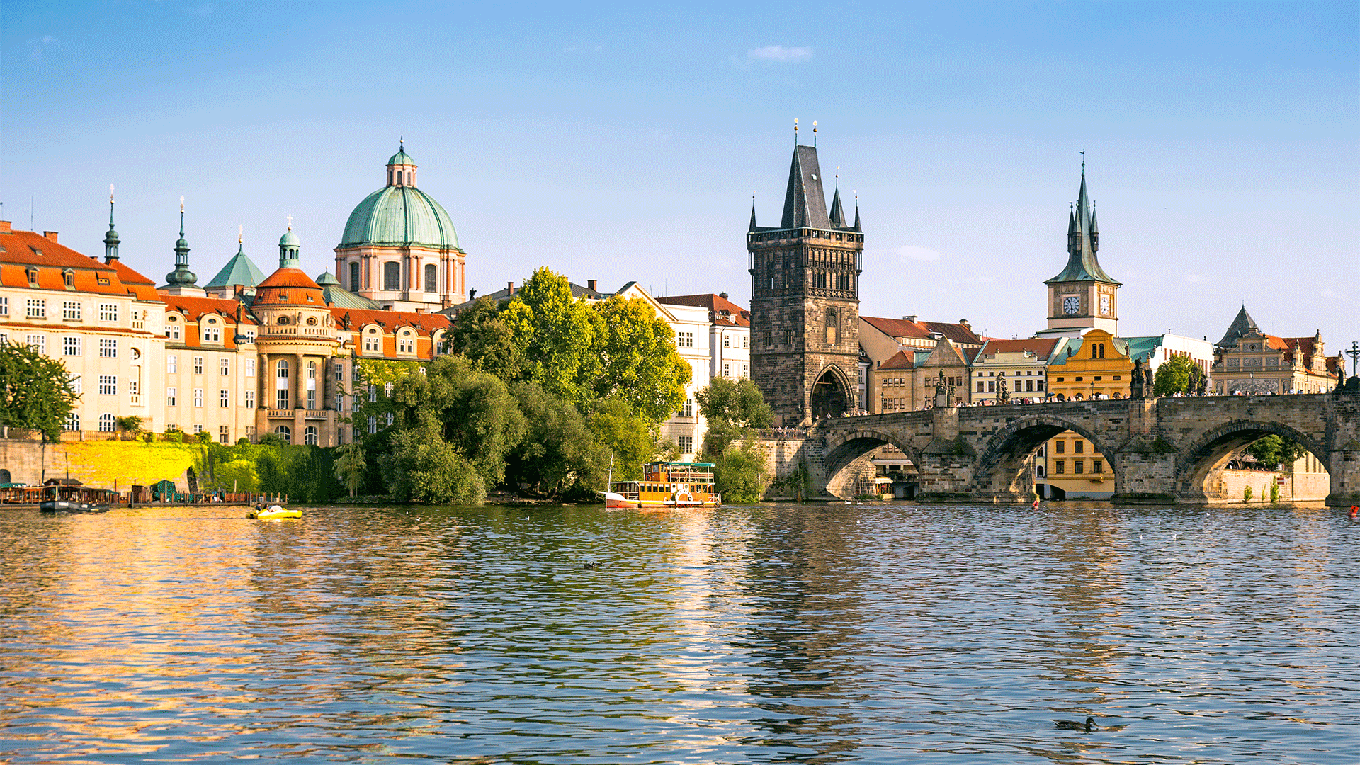 czech-republic-prague-sea-bridge