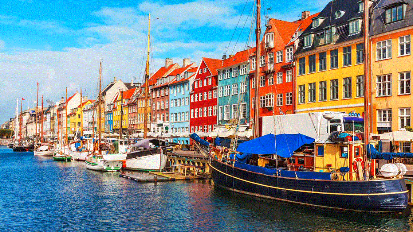 denmark-copenhagen-pier-nyhavn-summer-view-boats
