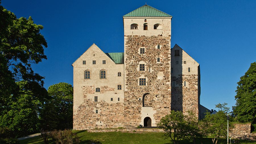 finland-turku-castle-sunny-day