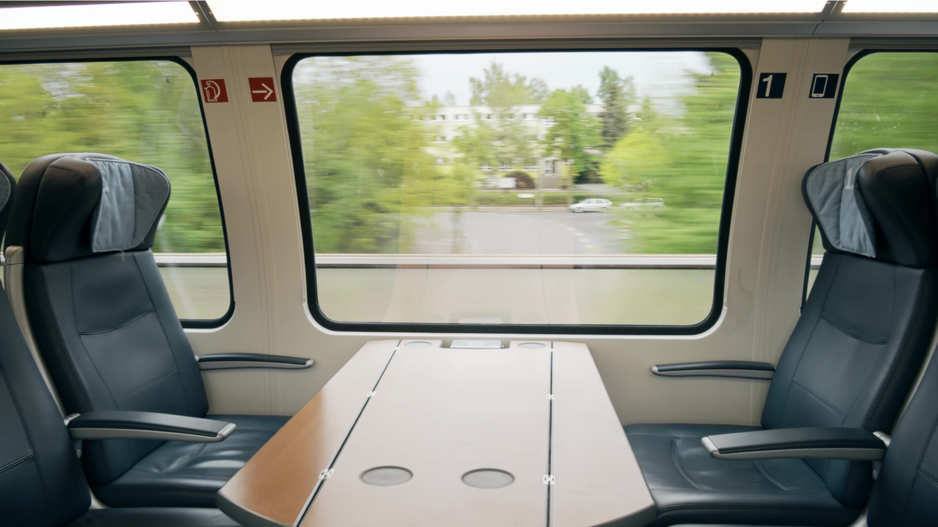 first-class-compartment-high-speed-train