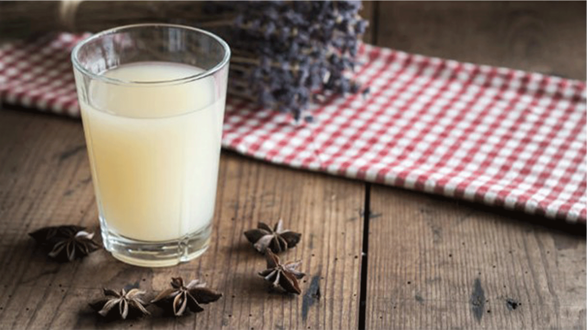 glass-pastis-spices