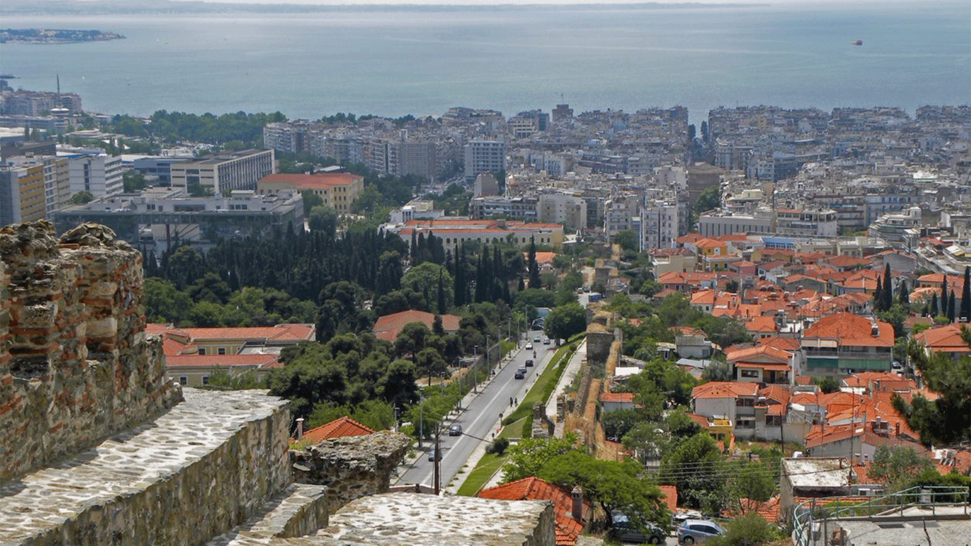 Ano Poli by EntaXoyas (CC BY-SA 3.0) 