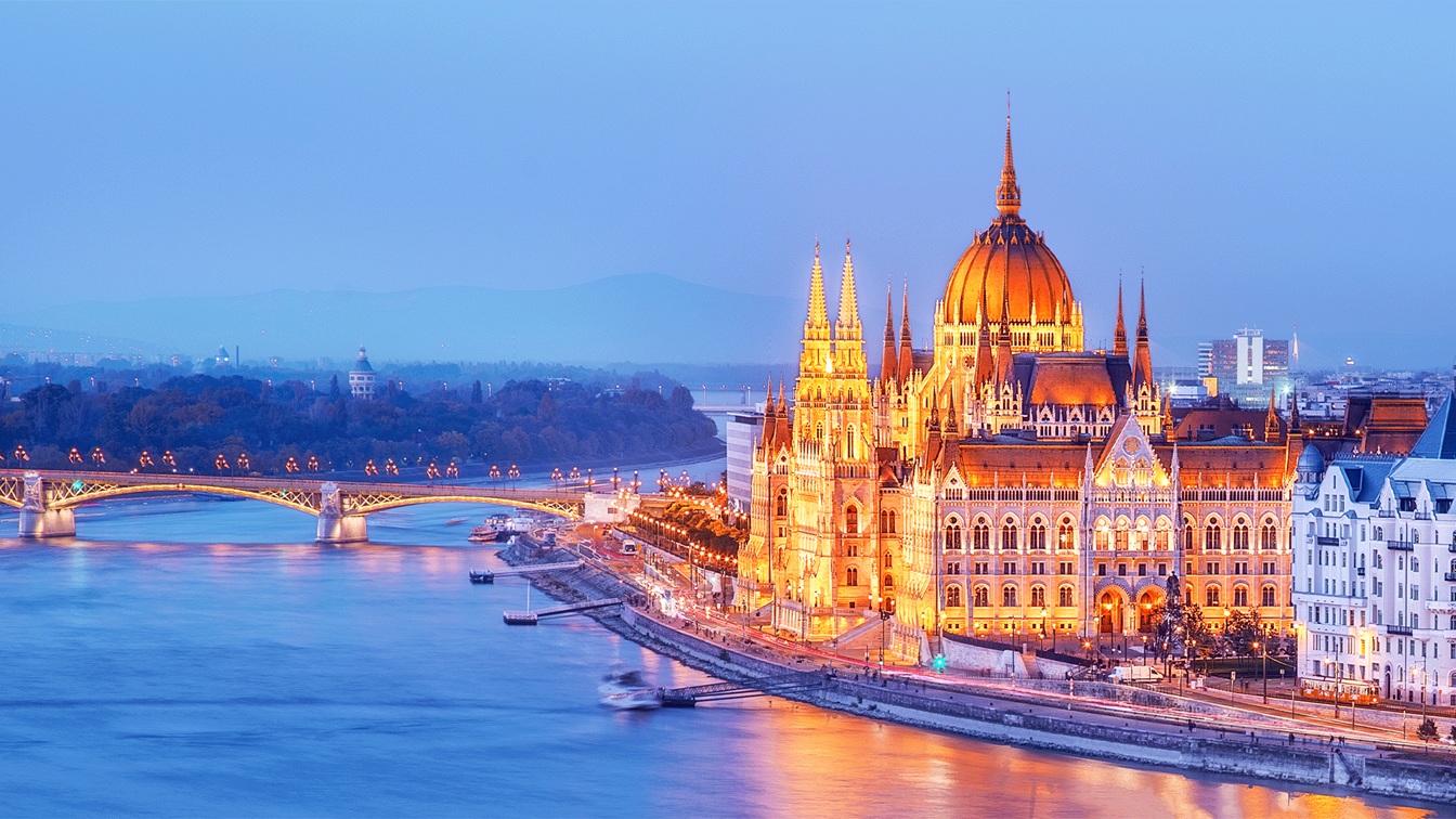hungary-budapest-danube-parliament