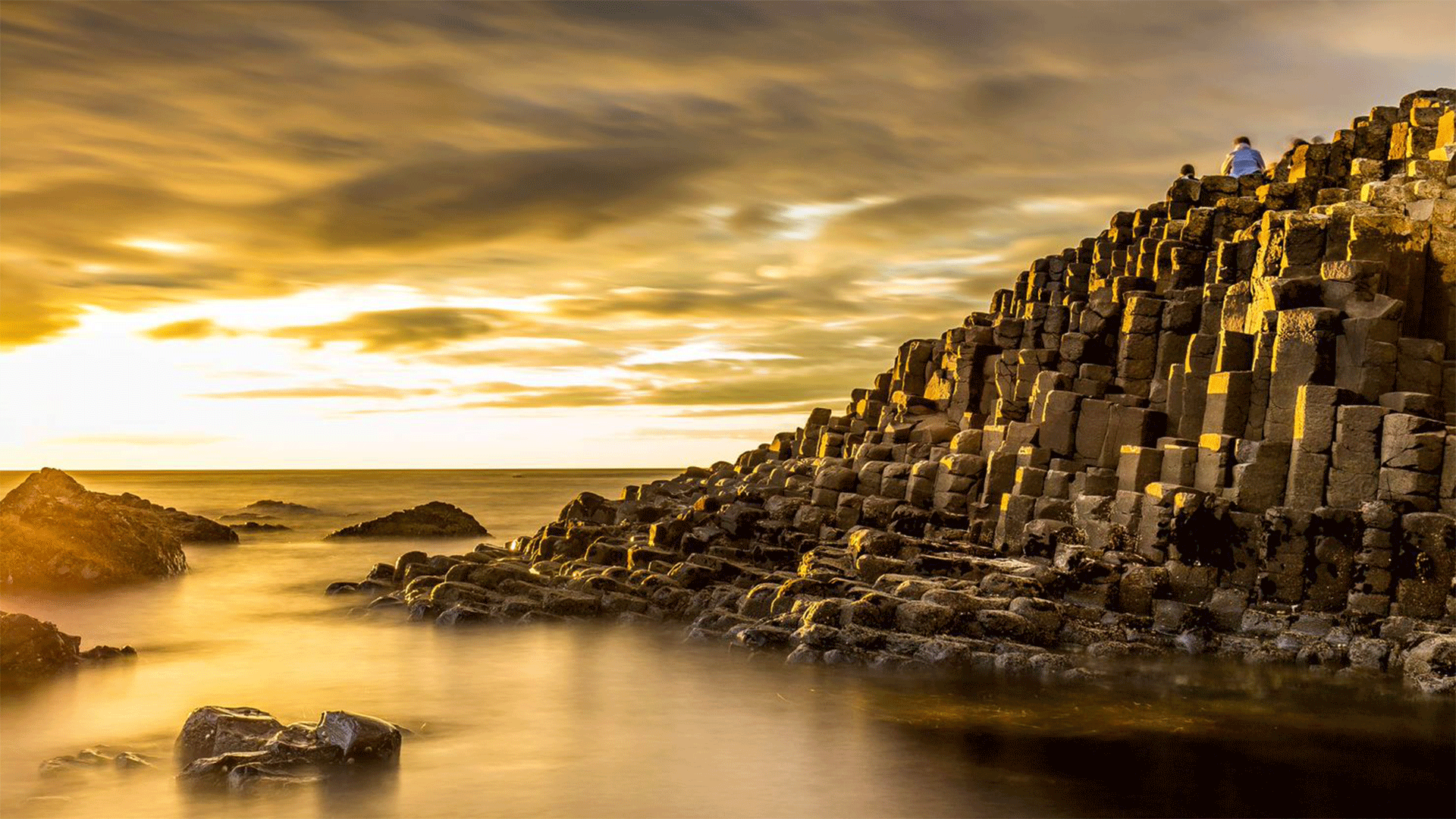 ireland-giants-causeway-sunset