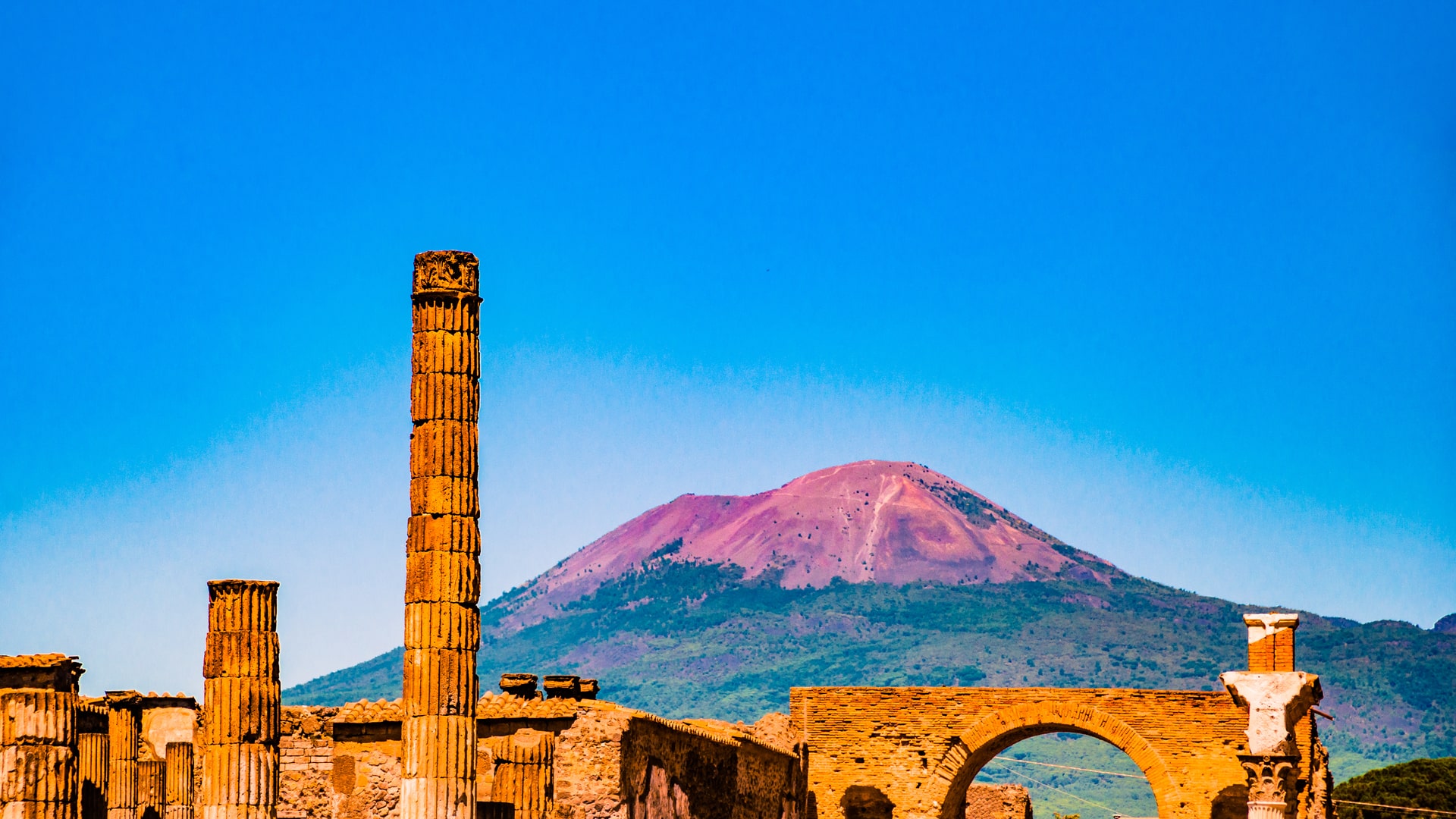 italy-mount-vesuvius