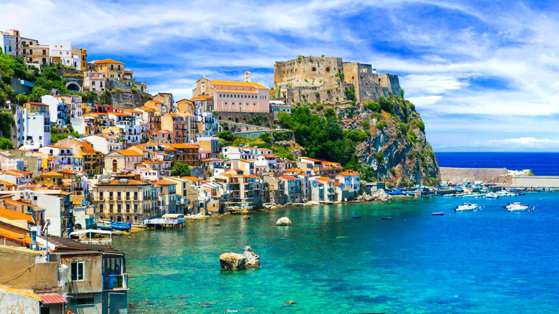 italy-reggio-calabria-panorramic-view-sea