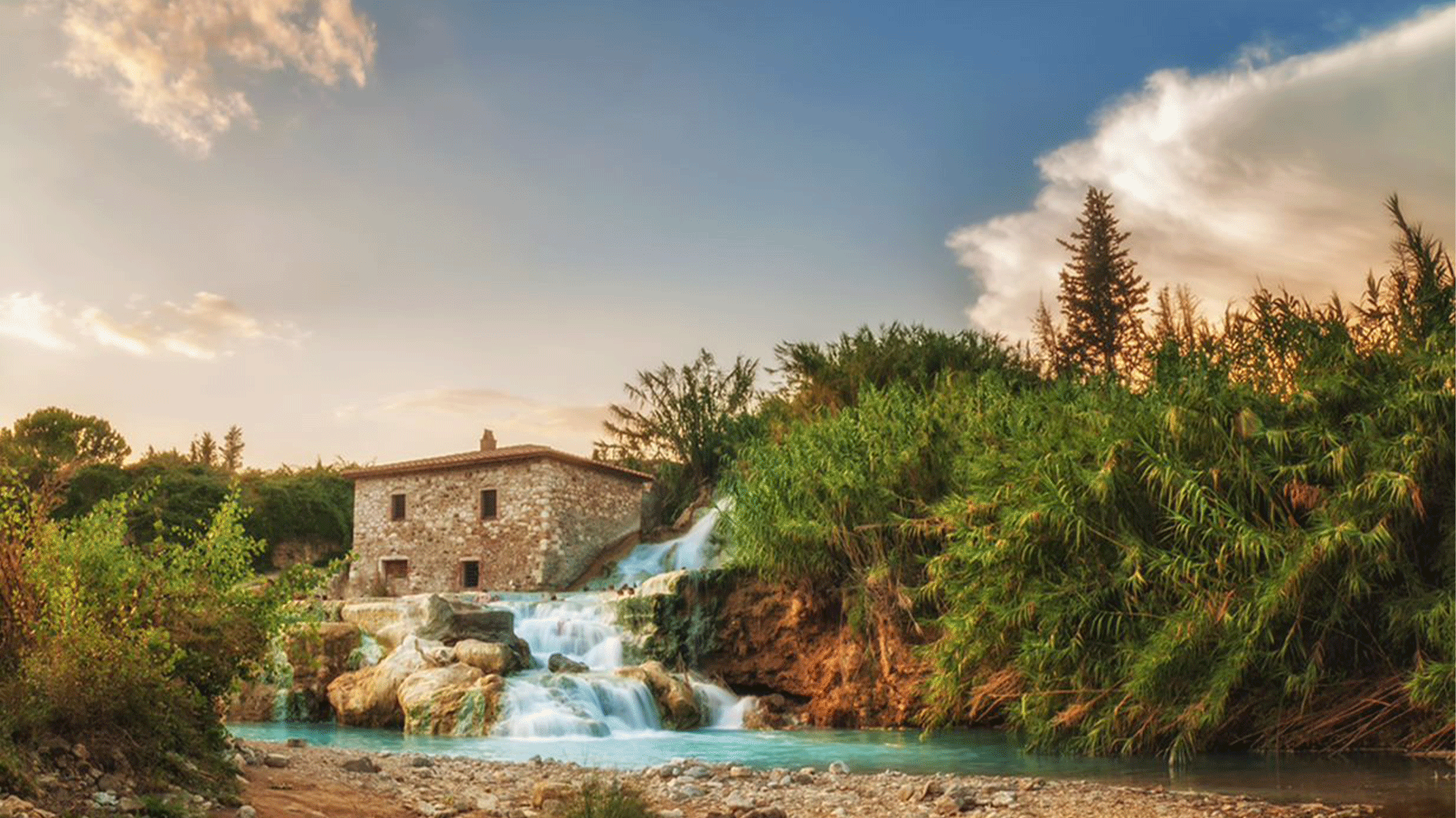 italy-tuscany-saturnia-waterfalls