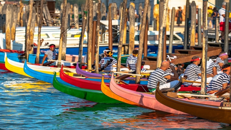 italy-venice-regata-storica