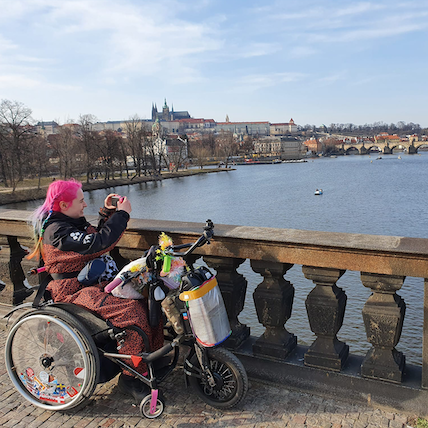 kris-prague-czech-republic-bridge-river-panorama