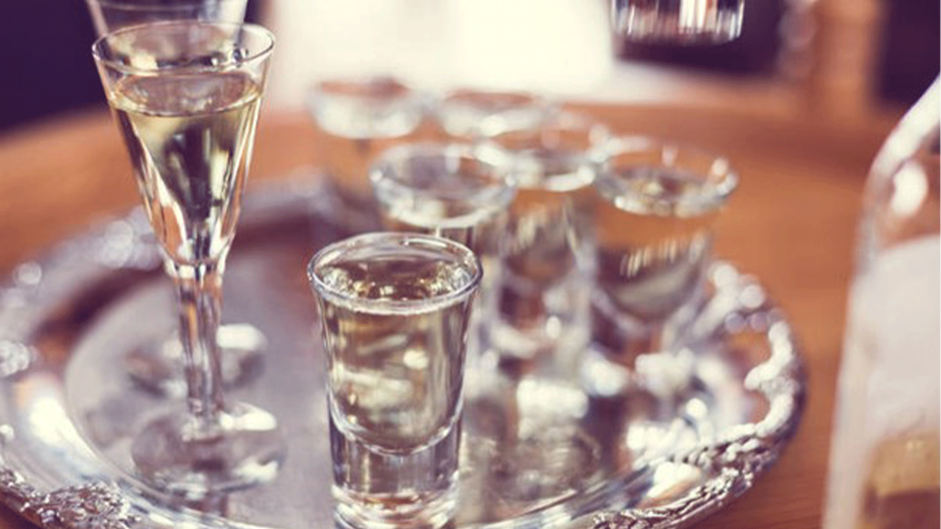 norwegian-aquavit-glasses