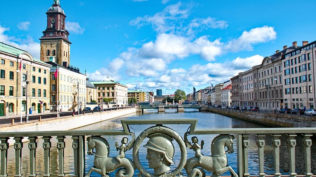 sweden-gothenburg-bridge