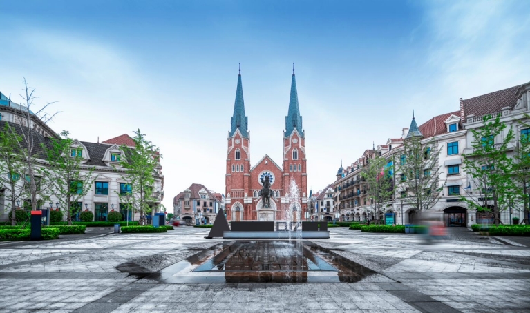 switzerland-lucerne-chapel-bridge-city-centre