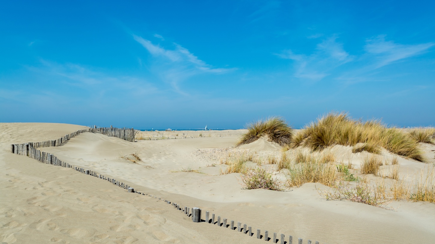 france-le-grou-du-roi-beach
