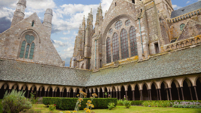 france-mont-saint-michel-castle-inner-garden
