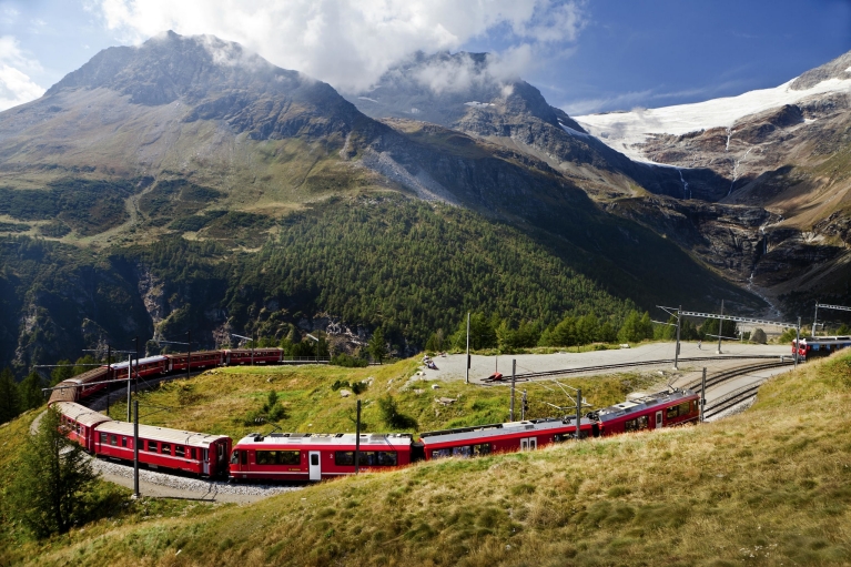 Bernina Express en los Alpes