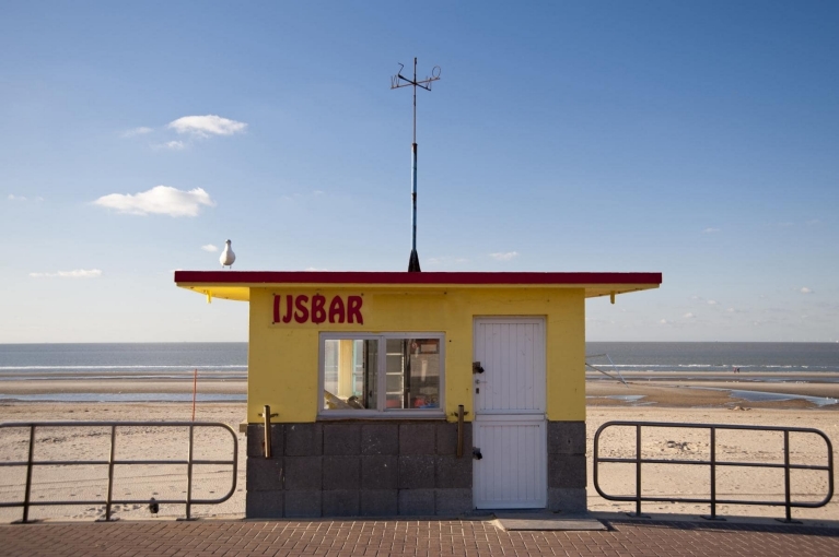     Ice cream stand at Belgian coast  