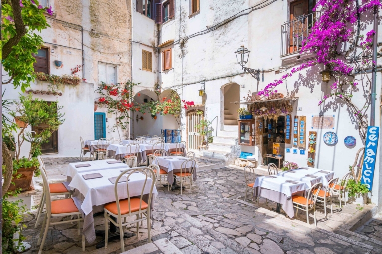 Sperlonga, Latium