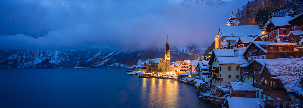 masthead-austria-hallstat-night-time-lake-view