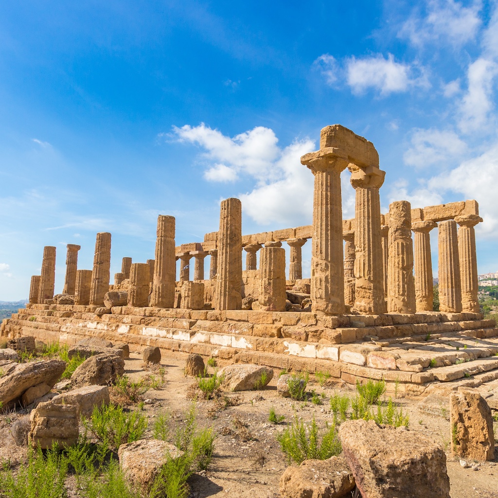 El Valle de los Templos en Agrigento, Sicilia, en un día soleado